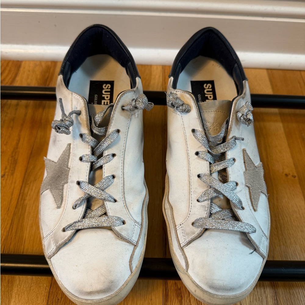 Golden Goose Superstar Navy & White Sneakers : 40